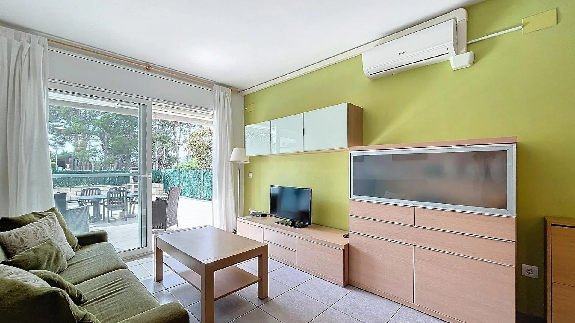 Argentera - Residencia Standing Piscina Apartment Roses 0*,  Spain